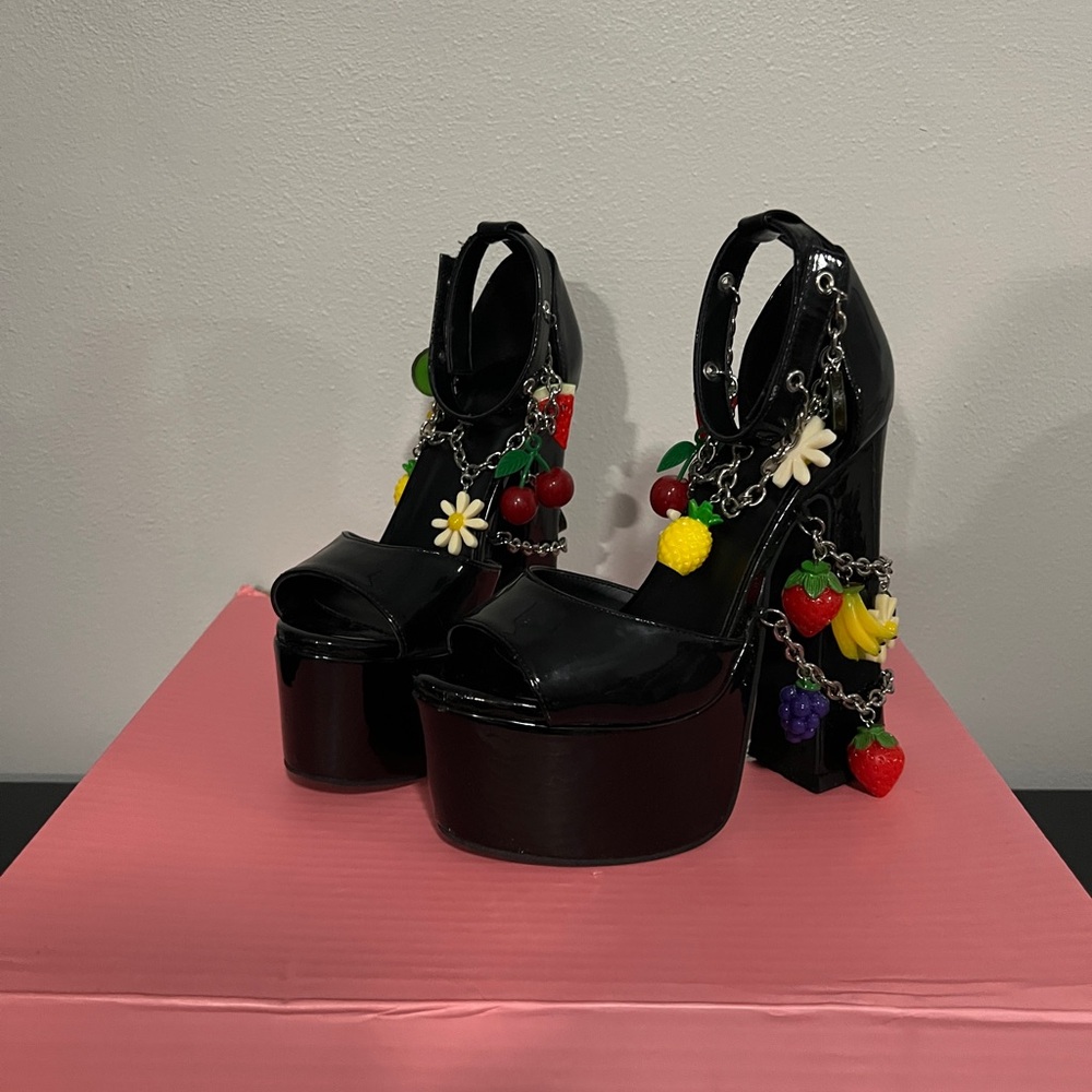 Sugar Thrillz Pick Me Platform Heels